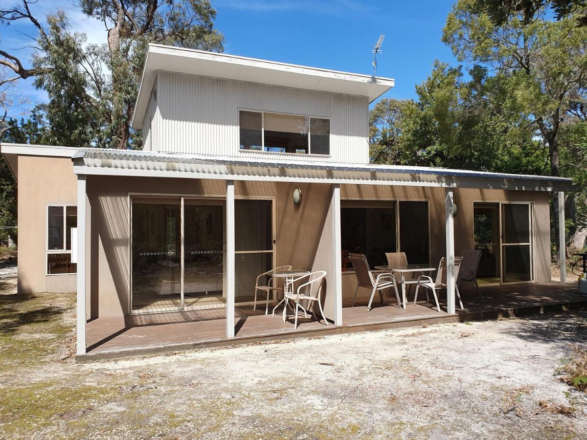 Waterfront Retreat At Wattle Point Villa Forge Creek Exterior photo